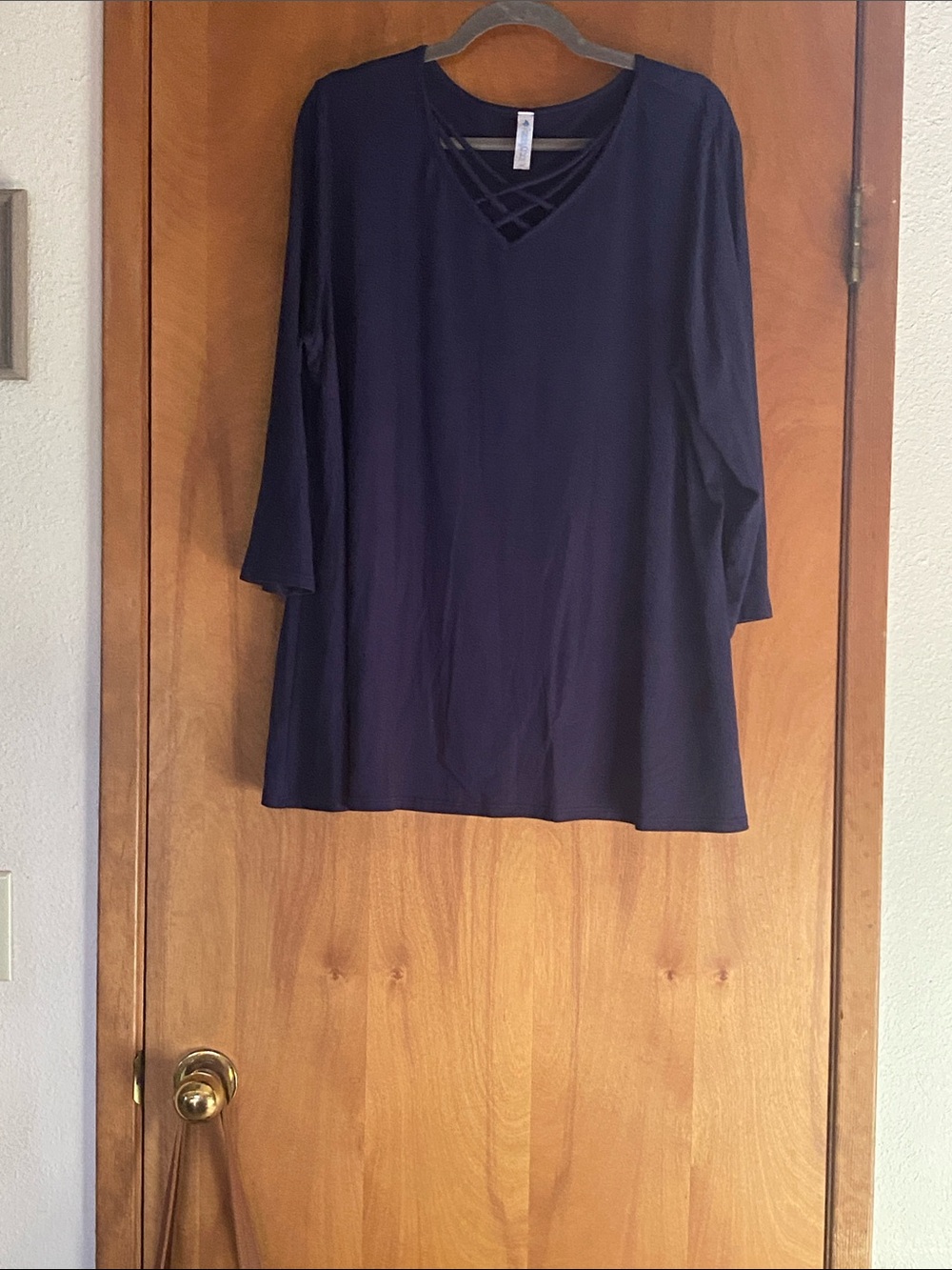 Women's Navy Crisscross V-Neck Long Sleeve Tunic